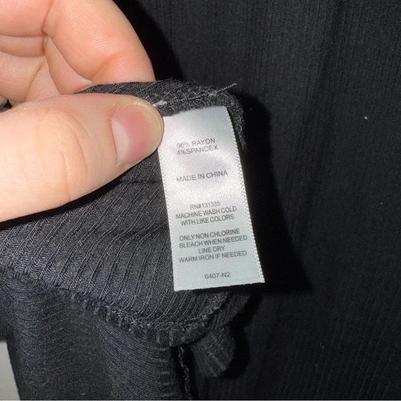 Black top with striping detail - Picture 4 of 4